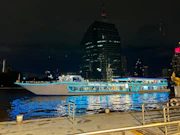 ยูนิคอร์น ครูซ เรือเคาท์ดาวน์ปีใหม่ กรุงเทพฯ