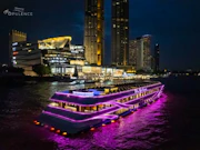 เดอะ โอปูเล้นท์ เรือปาร์ตี้เคาท์ดาวน์ปีใหม่ กรุงเทพฯ